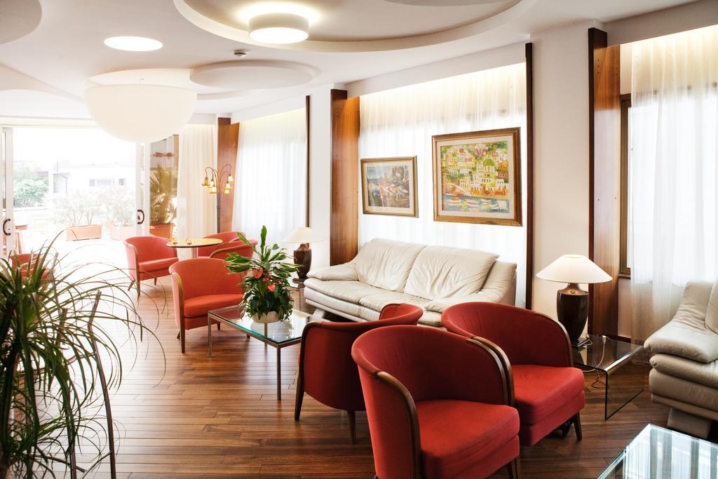 Hotel Continental Σαν Μπενεντέτο ντελ Τρόντο Εξωτερικό φωτογραφία