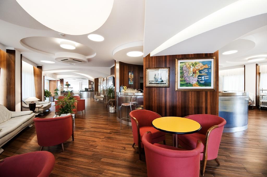 Hotel Continental Σαν Μπενεντέτο ντελ Τρόντο Εξωτερικό φωτογραφία